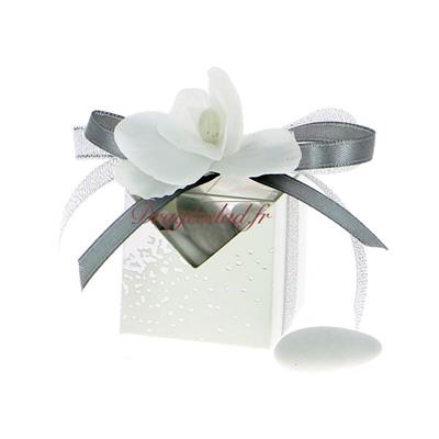 Boite dragées cube alizée blanche et grise orchidée