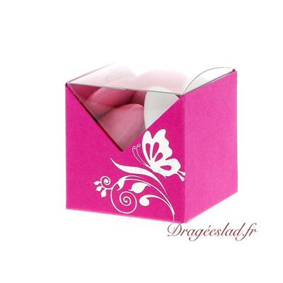 Boite à dragées cube alizée fuchsia papillon argent