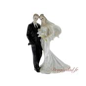 Figurine couple de mariés enlacés